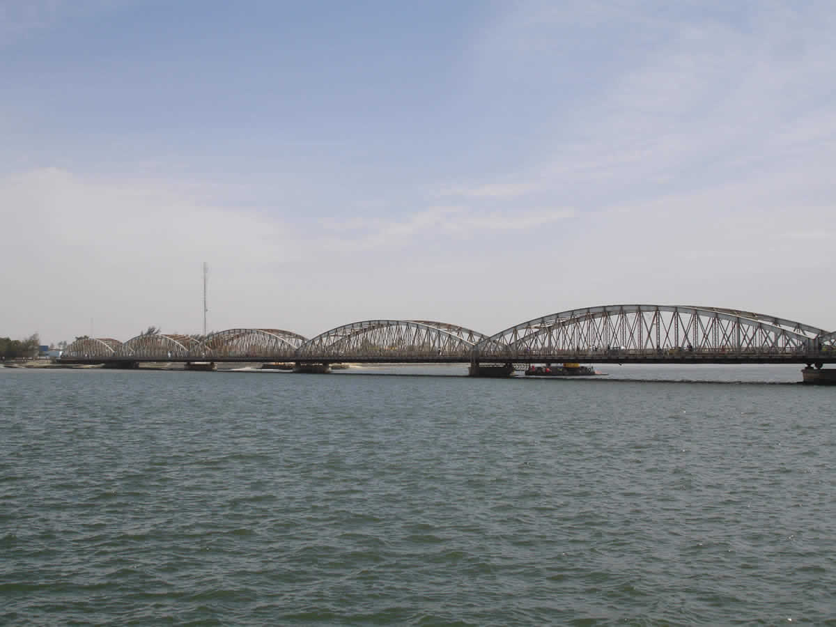 Le pont Faidherbe à Saint-Louis, sur le fleuve Sénégal